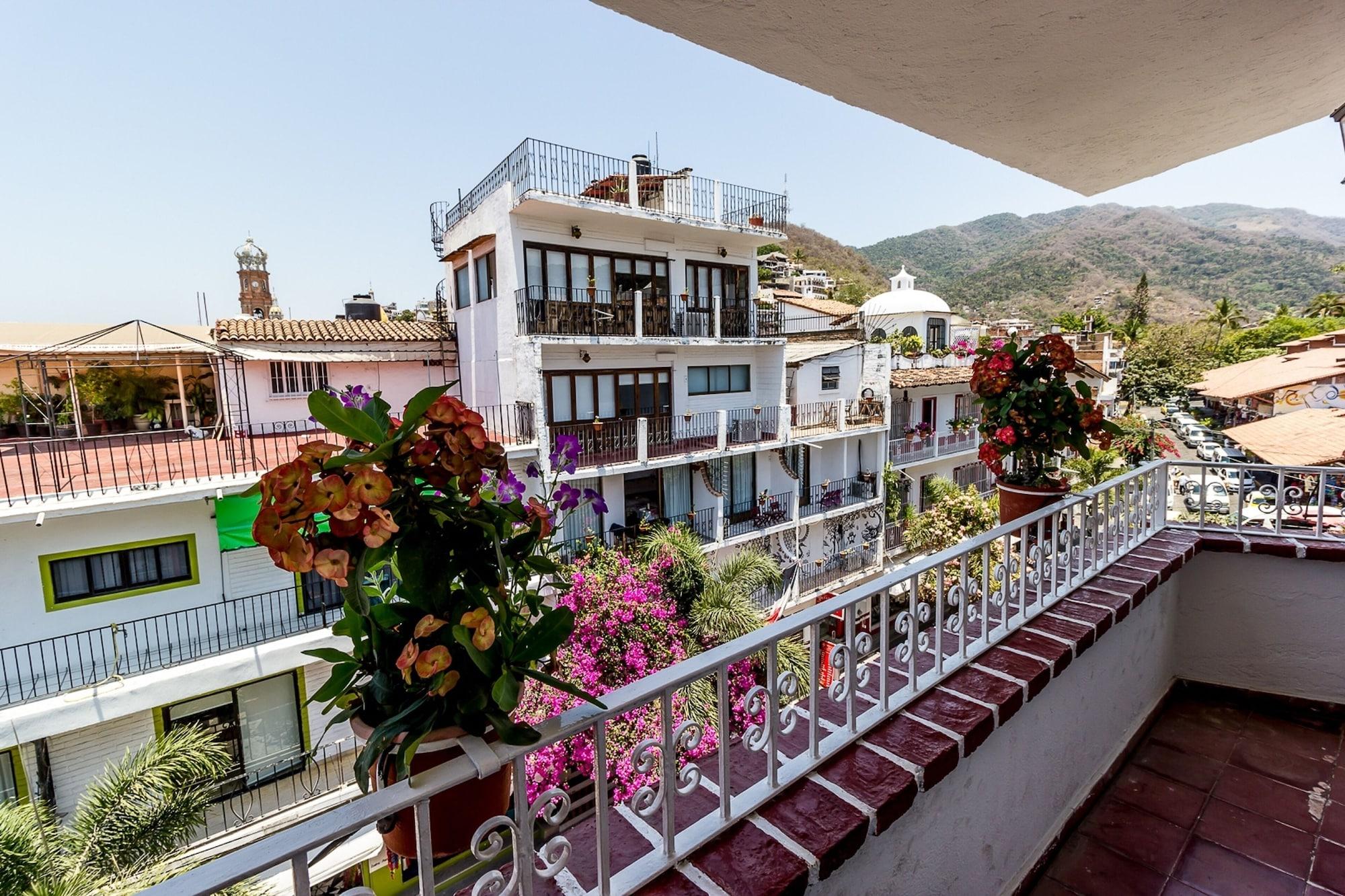 Suites Plaza del Rio - Family Hotel Malecón Centro Puerto Vallarta Exterior foto